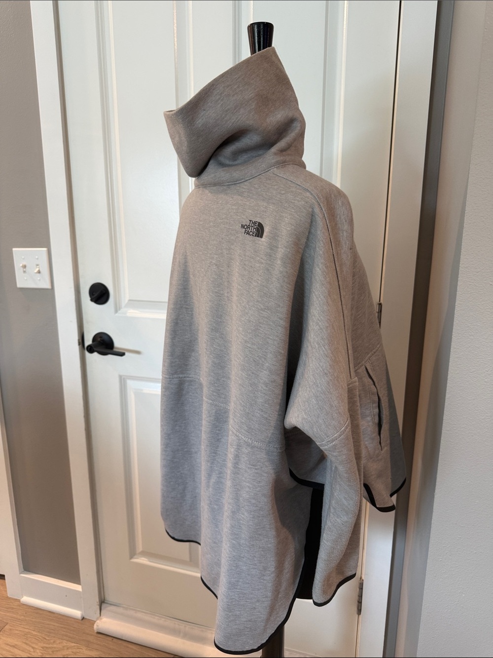 The North Face Woman’s Light Gray Turtleneck Pullover